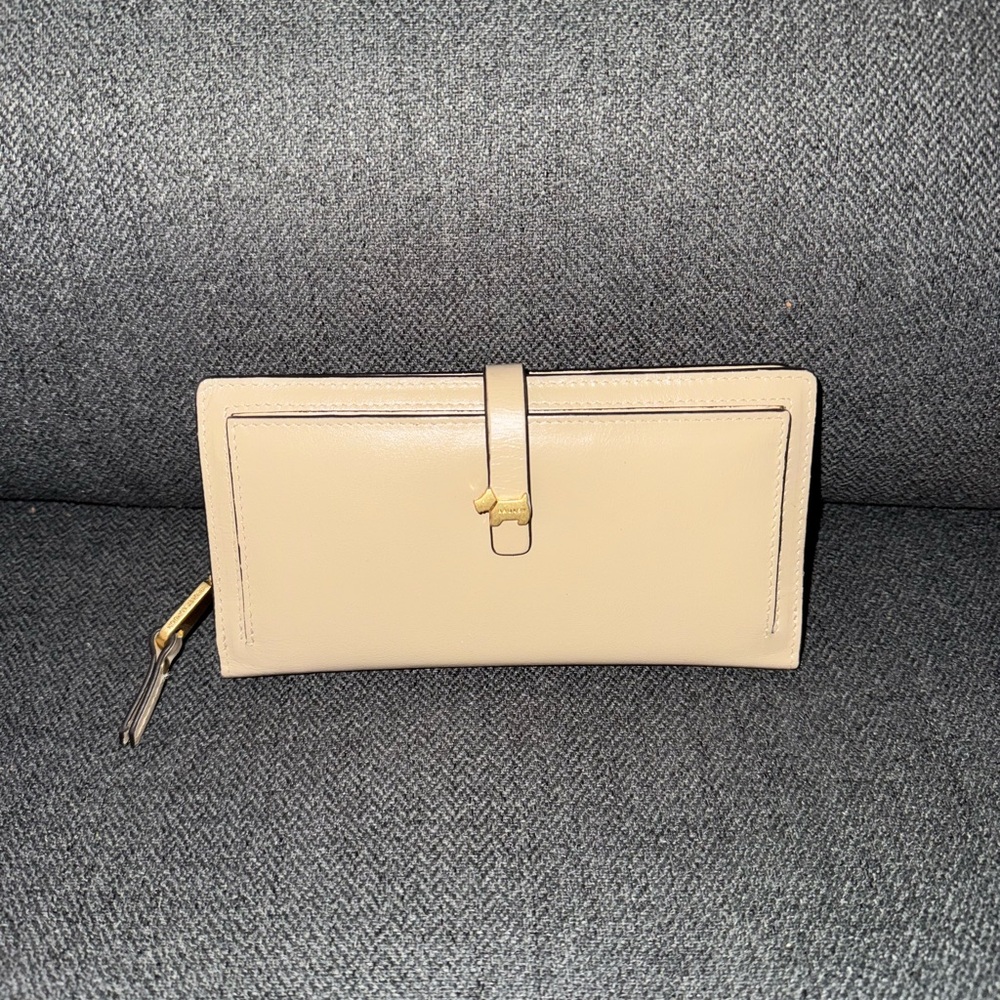 Radley Elegant Cream Women's Wallet